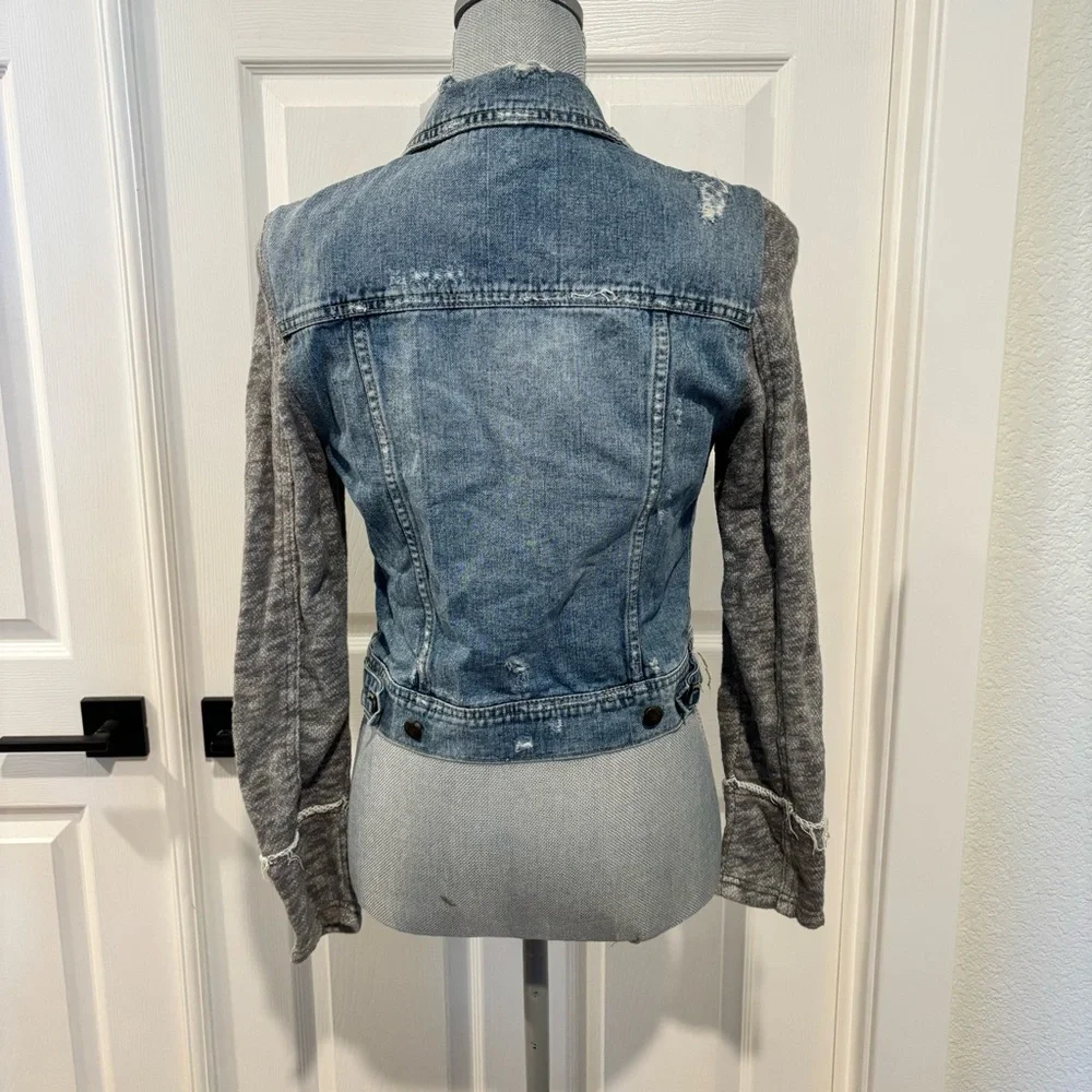 Free People Button Front Distressed Denim‎ Jean Jacket Sz XS 100% Cotton NO HOOD - Picture 3 of 9